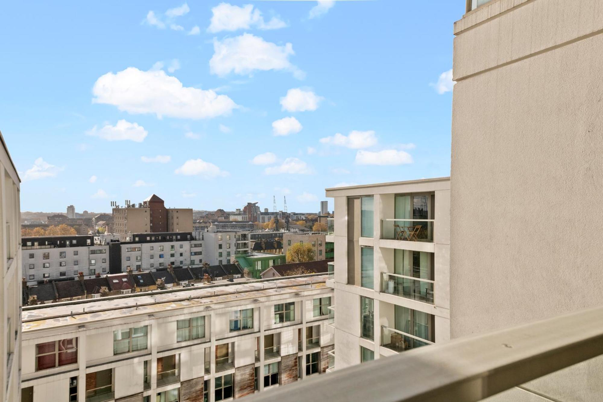 Londwell, Canary Wharf Skyline Balcony Suite London Eksteriør billede